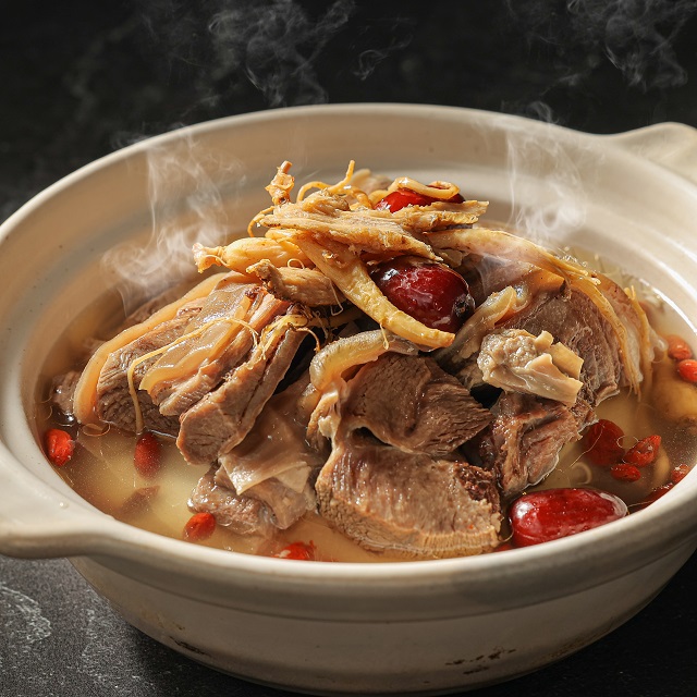 《蘭亭俱樂部》藥膳溪湖羊肉煲 Xihu Lamb Stew