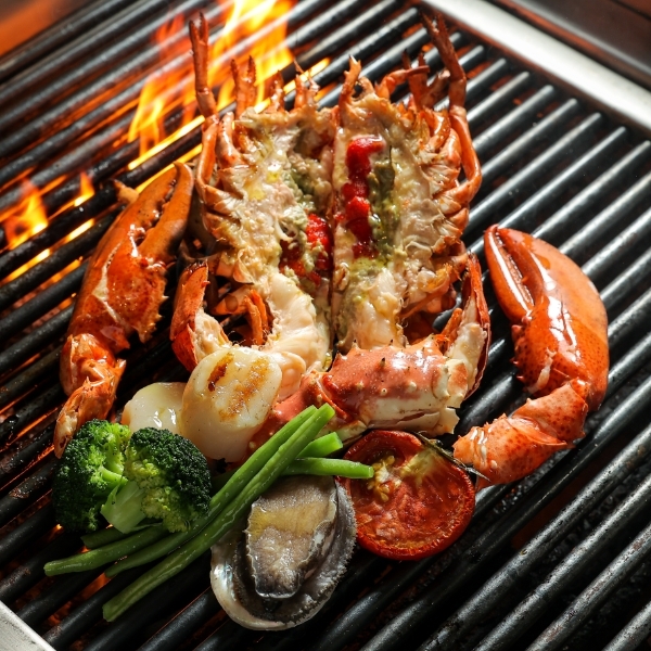 炭烤豪華海鮮盤雙人分享餐 Grilled Seafood Platter (for 2)
