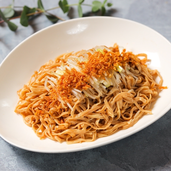 蝦籽瑤柱金菇炆伊麵 Braised E-fu Noodles with Dried Scallop & Mushroom
