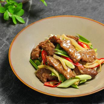 酸菜嫩牛柳 Stir-Fried Beef with Pickled Mustard Green