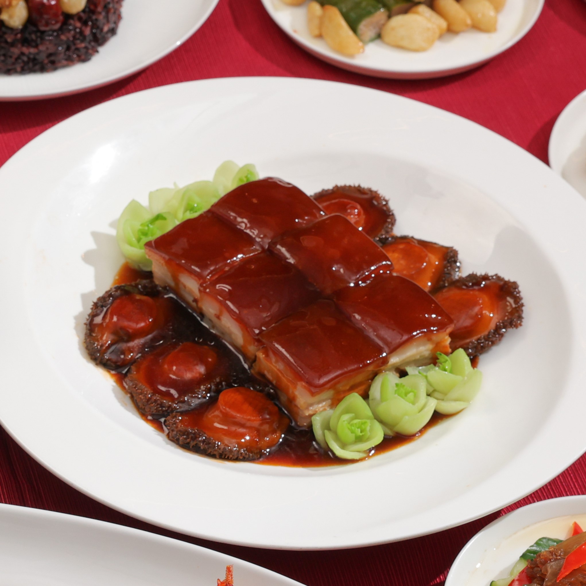 紅煨鮑皇東坡肉 Braised Abalone and Dongpo’s Pork in Oyster Sauce