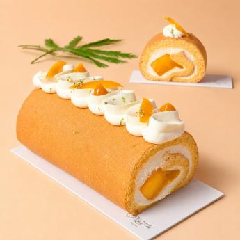 芒果生乳捲 <br> Mango Souffle Cream Roll