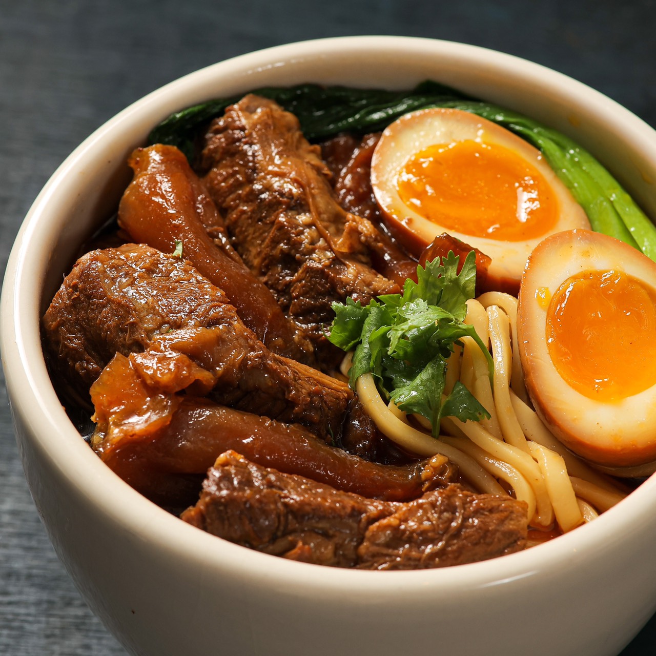 晶華牛肉麵 台湾牛肉麵新品未開封　2種類の味6箱　Regent Taipei 晶華牛肉麵 台湾牛肉麵新品未開封 2種類の味6箱